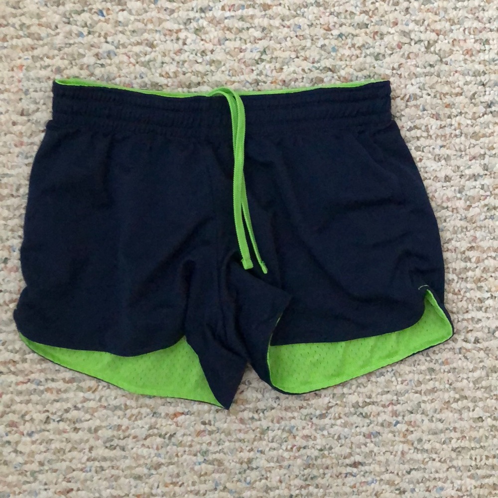 Reversible running shorts